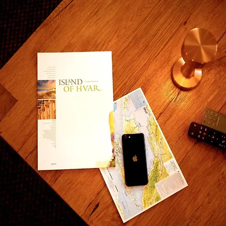 Nicely Decorated House With Roofed Terrace بيت للعطل فربوسكا