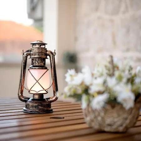 Nicely Decorated House With Roofed Terrace Tatil Evi