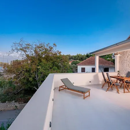 Nicely Decorated House With Roofed Terrace Vrboska